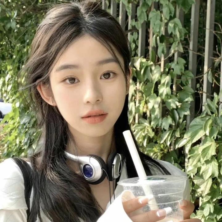 一线女星隐婚生子传闻，经纪人连夜公关，三天三夜持续发酵